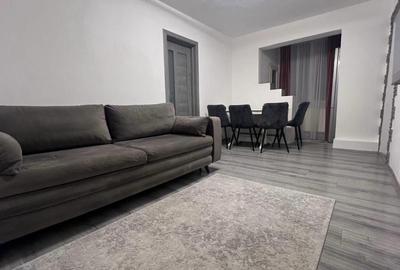Apartament cu 2 camere semidecomandat, mobilat în Central