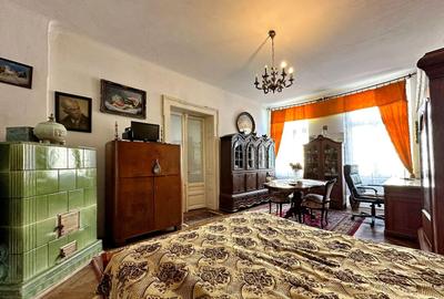 APARTAMENT CU FARMEC ISTORIC IN ZONA SCHEI - 1