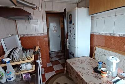 Apartament cu 2 camere zona ultracentrala etaj 3din4 - 3