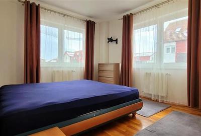 Apartament cu 3 camere decomandat, mobilat în Hipodrom 4