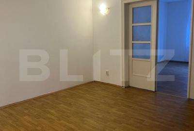 De vanzare, casa in Schei - 11