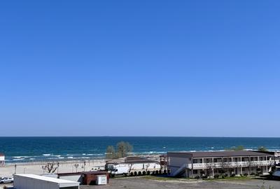 Apartament decomandat la doar cativa pasi de plaja - 1