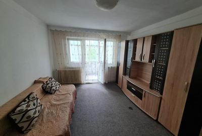 Mircea- Ap 2 camere semidecomandat- 57.000 euro