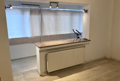 Calea Victoriei - Moxa ( Sfintii Voievozi ) - 4