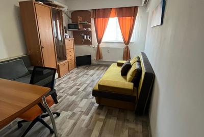 GARA-BILA, ap. 1 camera, decomandat, mobilat si utilat, 30 m2, LIBER! - 1