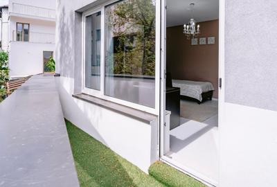 CASA DEOSEBITA IN ZONA REZIDENTIALA - PLANTELOR - MANTULEASA - ARMENEASCA - 14