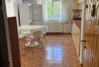 Piata Muncii metrou- Bld Decebal - 3