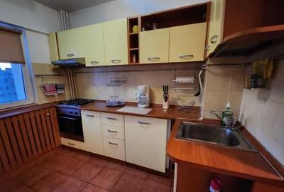 Apartament 2 Camere,Mihai Bravu,B-dul Decebal,bl.1990,Amenajat,mobilat,complet - 4