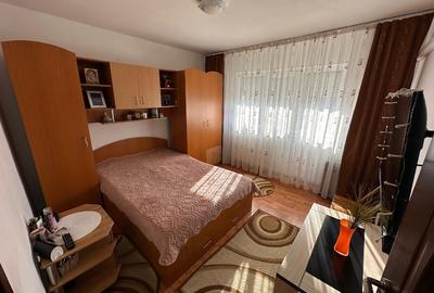 3 camere, cartier Sarari, 2 băi, mobilat complet, direct proprietar - 9