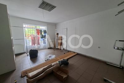 Spatiu comercial de inchiriat la parter zona buna Vasile Aaron - 4