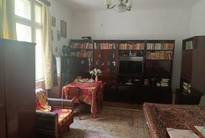 Casă de vânzare – 5 camere într-o vilă interbelică, 125 mp - 11