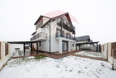 Casa cu 9 camere, teren 501 mp,  Harman! - 1