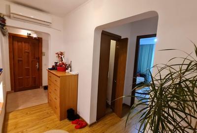 Apartament decomandat 3 camere + living de vanzare in zona Ostroveni - 3