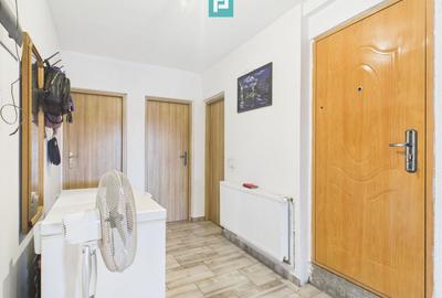 Casă cu 3 camere în Sânandrei