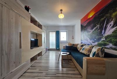 Apartament cu 2 camere decomandat, mobilat în Poarta 6