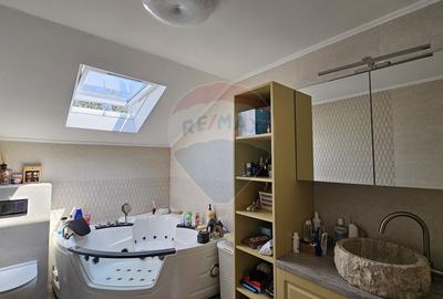 Casă / Vilă cu 7 camere si teren 1000 mp în zona Centrala-Suceava - 43