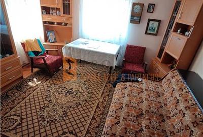 Casă individuală cu 4 camere în 1 Decembrie