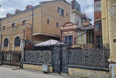 Casa curte  Piata Ovidiu - 1