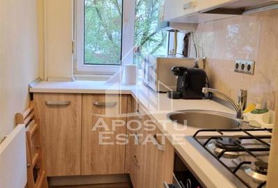 Apartament cu 2 camere semidecomandat în Spitalul Județean