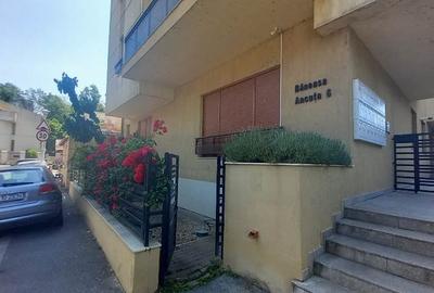 Flreasca(Lac),mobilat si utilat,loc parcare subteran - 2