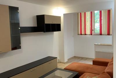 Apartament cu gaze si 3 camere la parter Inel2