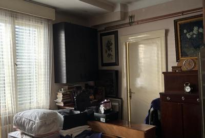 Vanzare apartament trei camere Universitate metrou perfect pentru Airbnb - 5