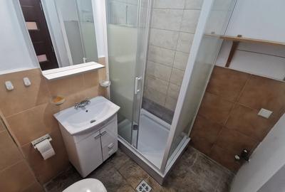 Casa de vanzare, 2 corpuri si garaj, curte comuna, zona Turda - 9