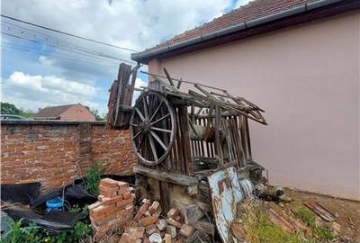 Casa veche cu teren mare in Vinga - 3