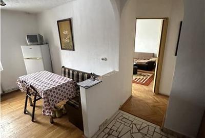 Decomandat cu 2 balcoane la etaj 3 in Bucovina - 1