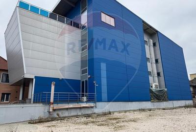 Spațiu comercial - Clădire birouri de închiriat, modernă, disponibilă - 1