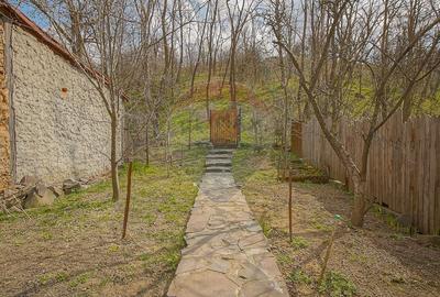 Casă autentică cu teren de 1310 mp, liniște și acces rapid către oraș - 39