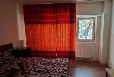 Garsonieră decomandată, mobilată în Nerva Traian