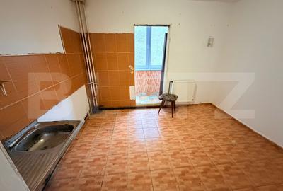 Apartament 2 camere decomandat, 65 mp, etaj 2/4, zona Tractorul - 2