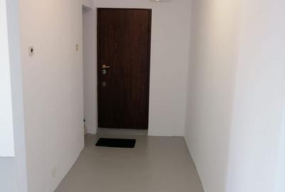 De vanzare 2 camere - etaj 2/3, central - Oras Otopeni - 6
