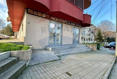Spațiu comercial de închiriat Năvodari zona centrala Primărie - 1