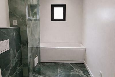 De vazare apartament cu 3 camere, Baia Comunala, 135.000 Euro - 1