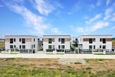 Duplex cu 4 camere în Bucovăț (Remetea Mare)