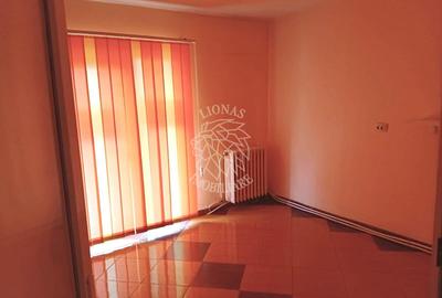 Spatiu comercial 4 camere 70 mp-ideal salon, cabinet-Calea Moldovei - 4