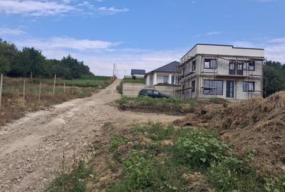 Casă individuală cu 4 camere în Central