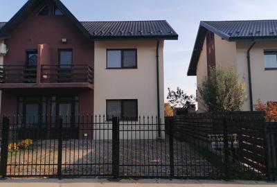 Casă tip duplex zona CUG