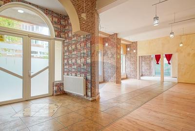 Spațiu comercial reprezentativ – Central, Brașov | Parter+Subsol - 1