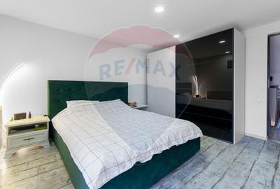 Casă / Vilă cu 4 camere de vânzare în zona Central - 11