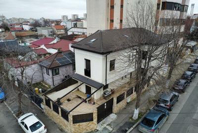 Casa 2016 Tomis 1, curte libera 80 mp pt. 2 mașini+grătar, pergola el. - 1