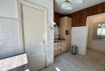 Apartament cu 3 camere, decomantat, etajul 2 , zona Spitalul Judetean - 3