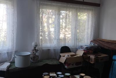 Vand casa cu4 cam. in zona  Mureseni - 10