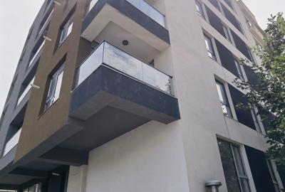 Tomis Plus apartament 2 camere bucatarie separata la cheie etaj 3 - 2