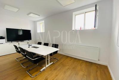 Casă individuală cu 17 camere în Central