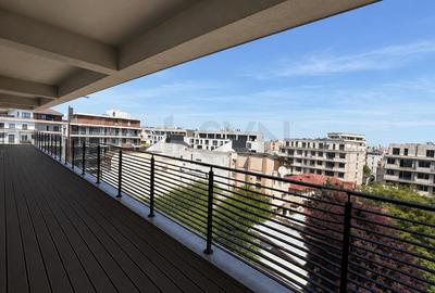 Apartament cu 4 camere decomandat în Șoseaua Nordului