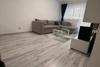 Apartament cu 2 camere decomandat, mobilat în Sud