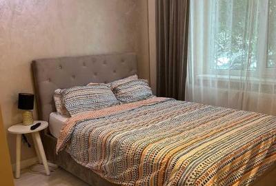 Vânzare apartament 3 camere zona Gorjului - 1